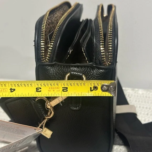 Jessie James conceal to carry Black Crossbody Bag - Picture 9 of 10